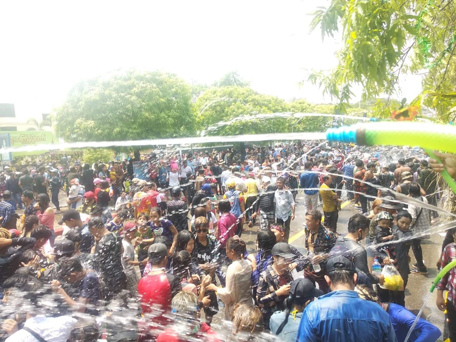 ေေေ