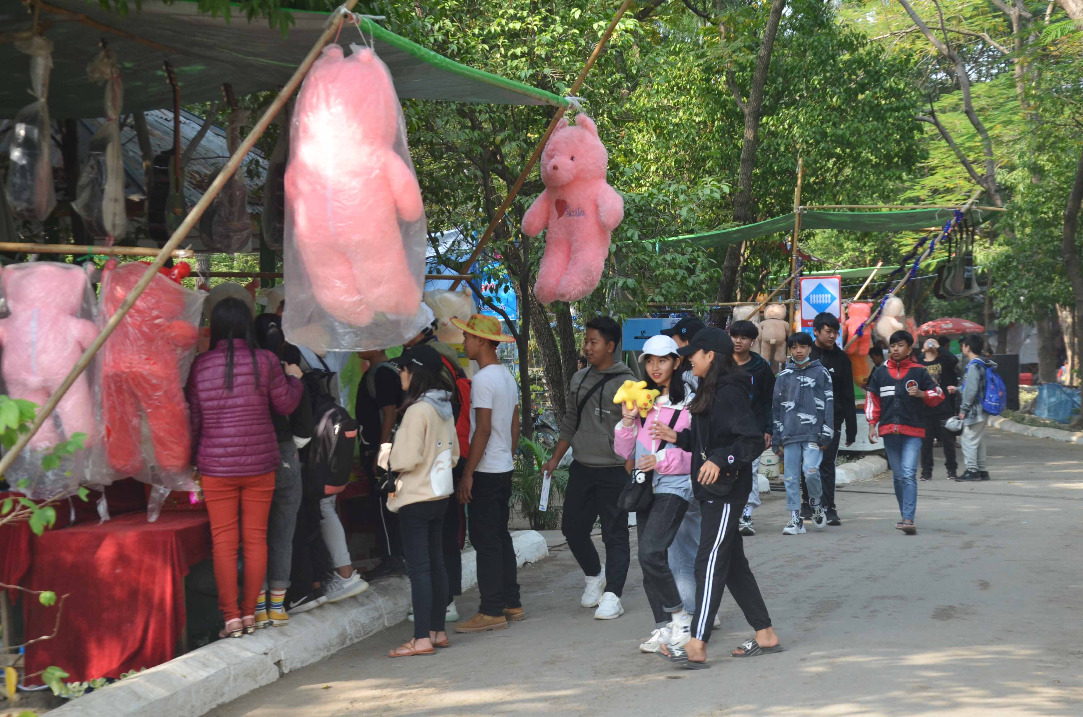 ‌ေ
