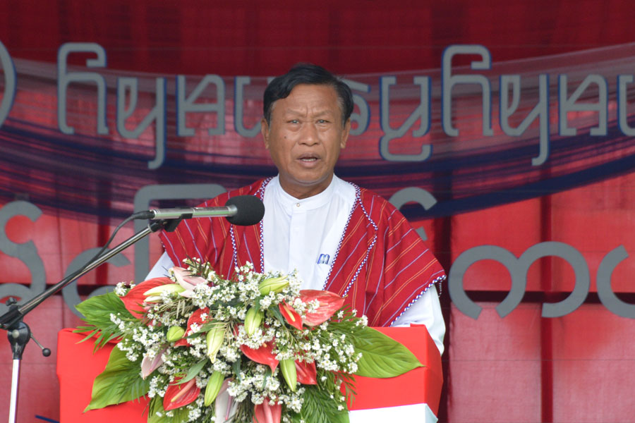 ေ