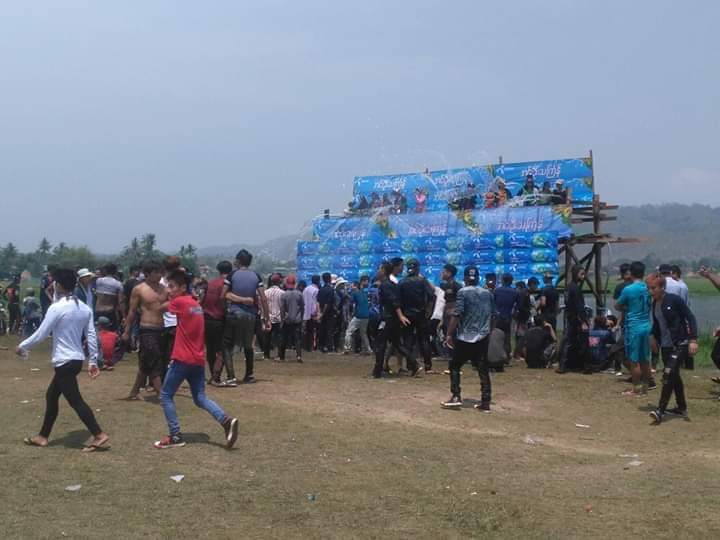 ိိ
